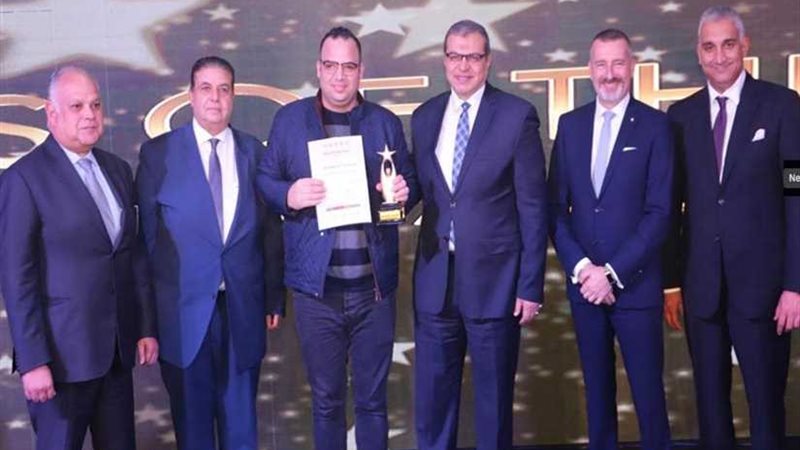 سعفان يكرم 350 عاملًا