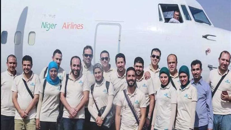 عين العالم يبدأ مخيمًا