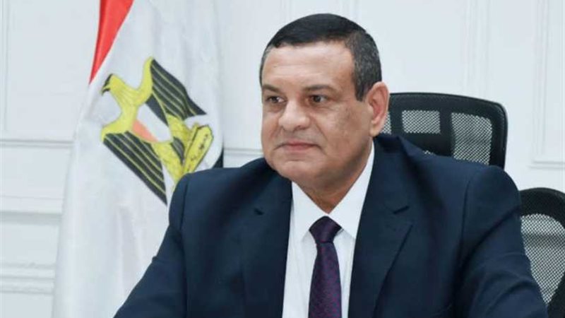 لعدم الانضباط الإداري..