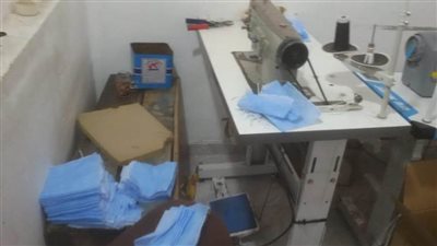 ضبط ورشة لتصنيع الكمامات الطبية بدون ترخيص بالدقهلية