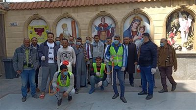 بالصور.. مبادرة لشباب البساتين لمواجهة” كورونا” وتعقيم الأماكن العامة بالحي