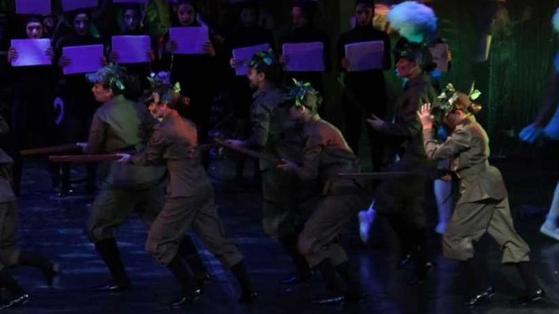 ثلاثة حفلات صباحاً