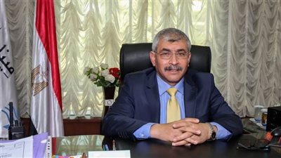 نشاط بأعمال الشحن والتفريغ بميناء الإسكندرية