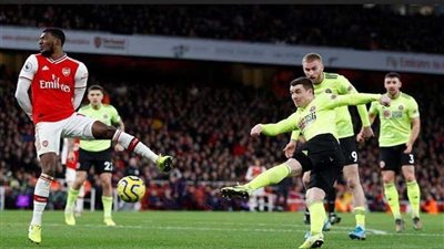 شيفيلد يونايتد يحبط أرسنال في ملعب الامارات