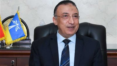 الشريف يبحث مع نواب الثغر مشكلات الصرف الصحي والنظافة والعقارات المخالفة