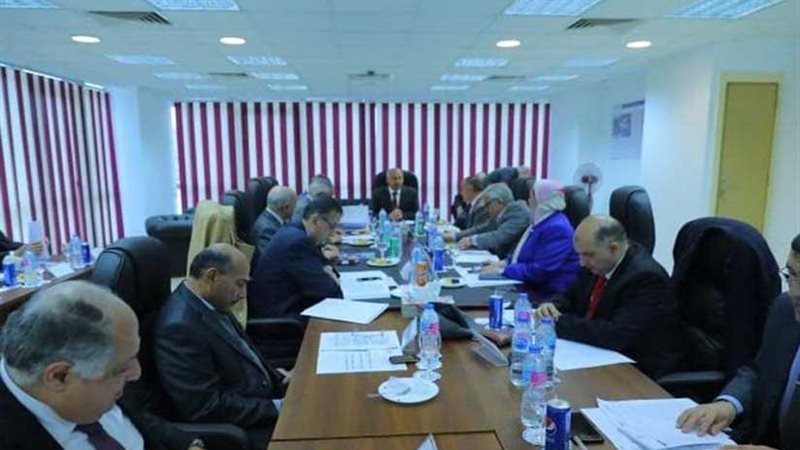 وزير النقل يتابع