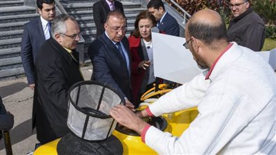 محافظ الإسكندرية يتفقد معدات التطهير والتعقيم 