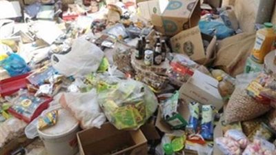 ضبط 5 أطنان سلع غذائية منتهية الصلاحية بالإسكندرية