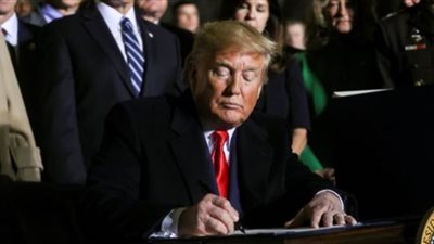 أمريكا:  2.2 تريليون دولار لمواجهة كورونا