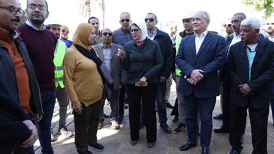 وزيرة الصحة تتفقد التجهيزات بوحدة طب أسرة الدبابية