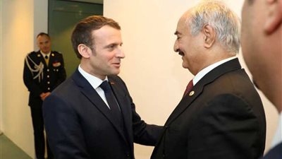 حفتر يلتقي ماكرون وميركل ويؤكد تمسكه بالثوابت الوطنية