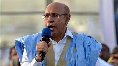 الرئيس الموريتاني يصل إلى لندن للمشاركة في القمة الإفريقية البريطانية