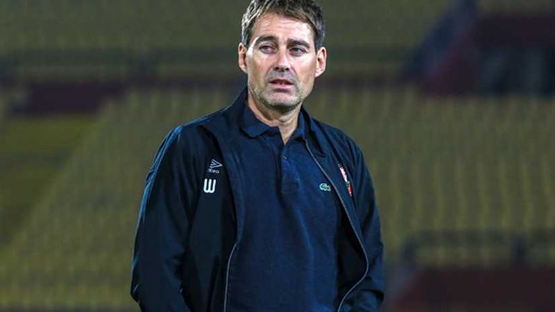 فايلر يعلن تشكيل