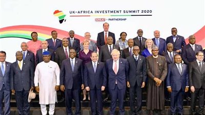 صفحة المتحدث الرئاسي تنشر صورا لمشاركة الرئيس في قمة 