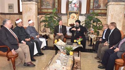 محافظ أسيوط يزور دير 