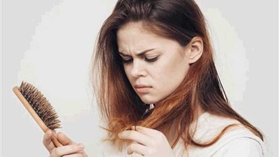 ٥ طرق لمحاربة تساقط الشعر