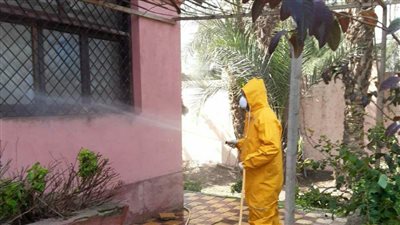 الطب البيطري بالبحيرة يطهر ويعقم 340 منشأة لمواجهة 