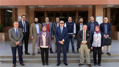 جامعة المنصورة تدفع بفريق طبي لمواجهة 