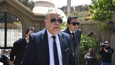 4 فنانين فقط في جنازة جورج سيدهم