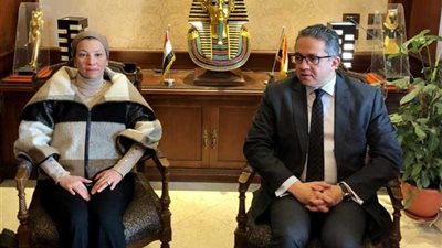 وزيرا السياحة والبيئة يبحثان آليات صون المحميات الطبيعية