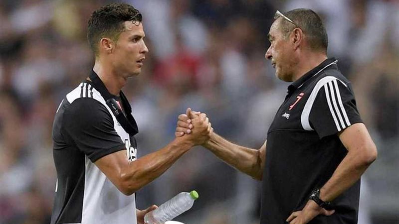 ساري يتغزل في قدرات