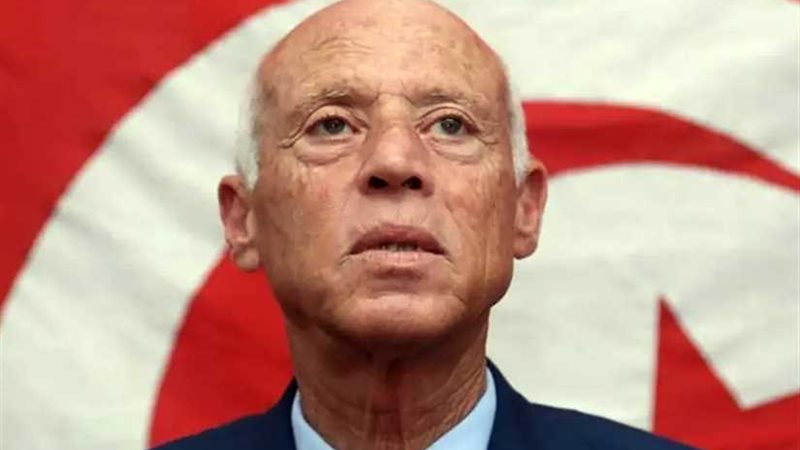 انقسام في تونس بشأن