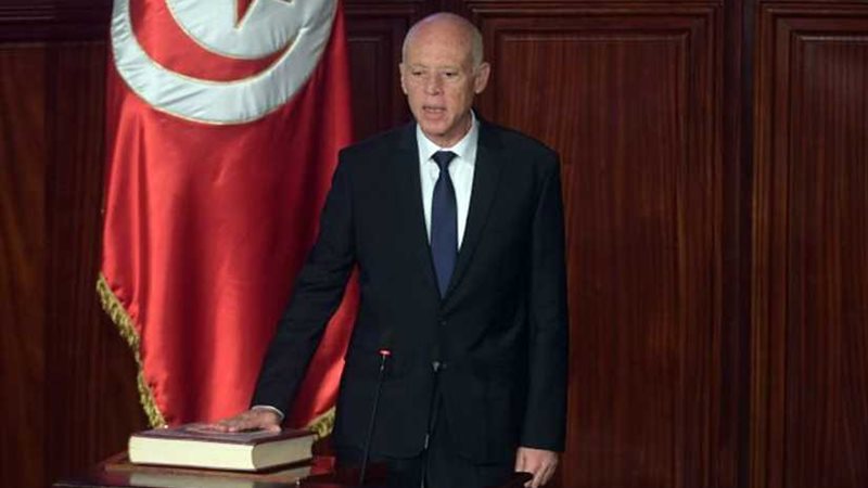 الرئيس التونسي يكلف