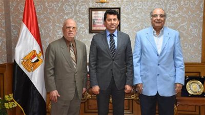 وزير الشباب يبحث مع البيطار وبطيشة تطوير إذاعة شباب مصر 
