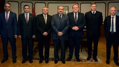 وزير الطيران يستقبل سفير ألمانيا لتشغيل خطوط الطيران للقاهرة