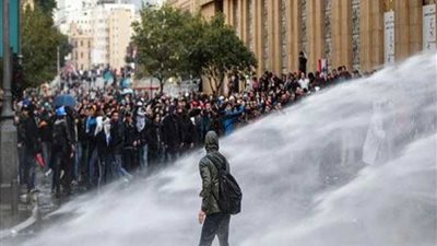 مواجهات بين قوات الأمن اللبنانية والمحتجين في محيط