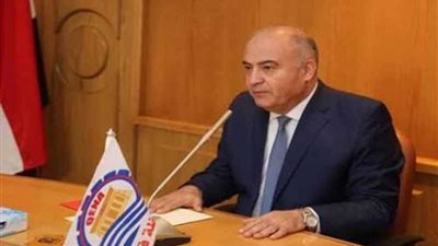 محافظ قنا: دعم الخطة الاستثمارية بـ