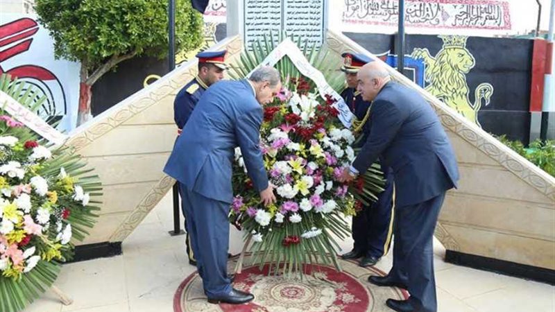 محافظ كفرالشيخ ومدير