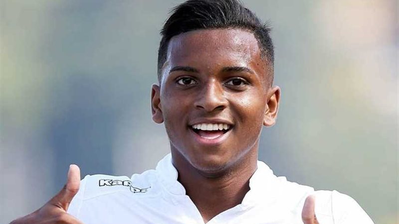 برشلونة يتفاوض مع