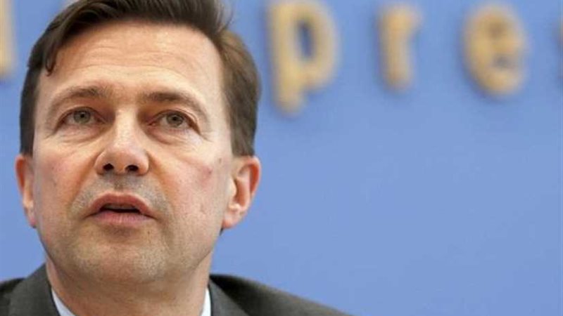 ميركل تبحث مع رئيس