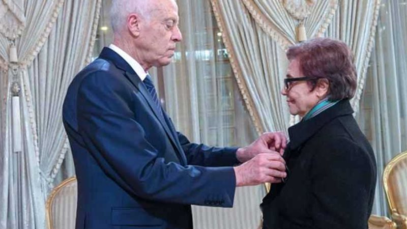 الرئيس التونسي يكرم