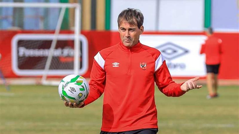 فايلر يجتمع بعبد