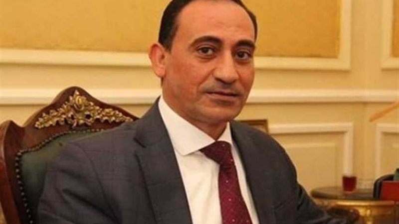 برلماني يسأل وزير