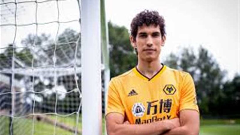 غرناطة يتعاقد مع