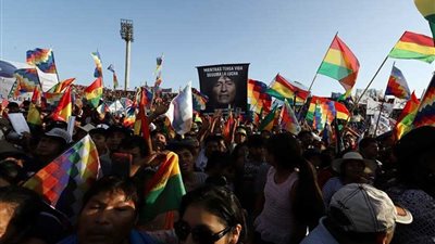 بوليفيا تعلق علاقاتها الدبلوماسية مع كوبا