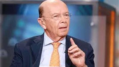 محافظ بني سويف يتفقد أعمال الرصف بمحور عدلي منصور