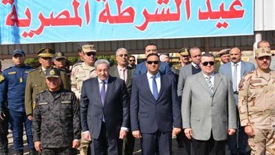 محافظ الدقهلية يهنئ القيادات الأمنية بعيد الشرطة