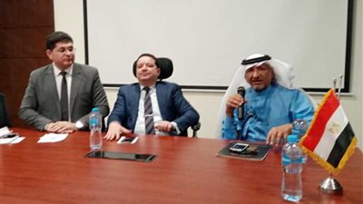 مستثمرون يناقشون سبل الاستثمار العربي الإفريقي بمعرض الكتاب