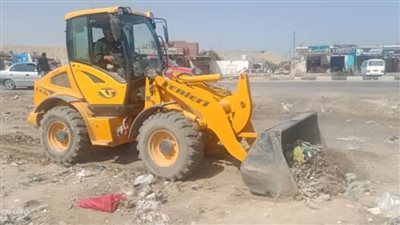 تكثيف حملات رفع المخلفات بقرية 