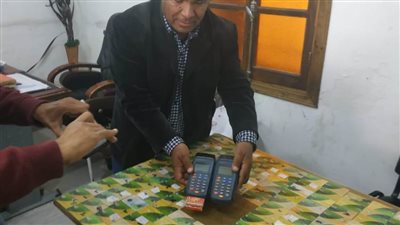 ضبط مخبز استولى على بطاقات التموين بالإسكندرية