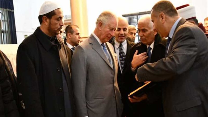 الأمير تشارلز يزور