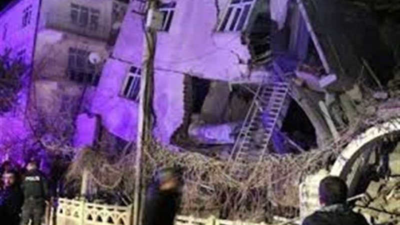 ارتفاع ضحايا زلزال