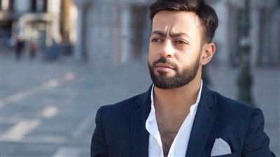 التصالح ينقذ تامر عاشور من السجن