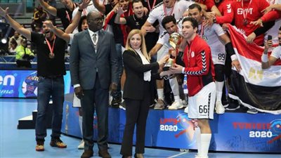 وزيرة تونسية: نشعر بالخجل لما حدث في 