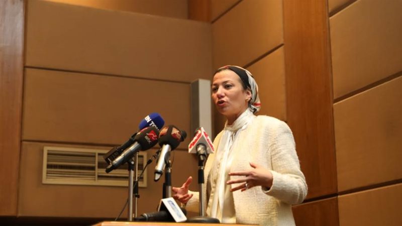 وزيرة البيئة