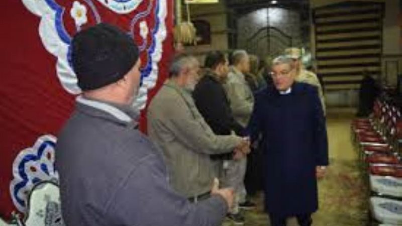 محافظ المنيا يقدم